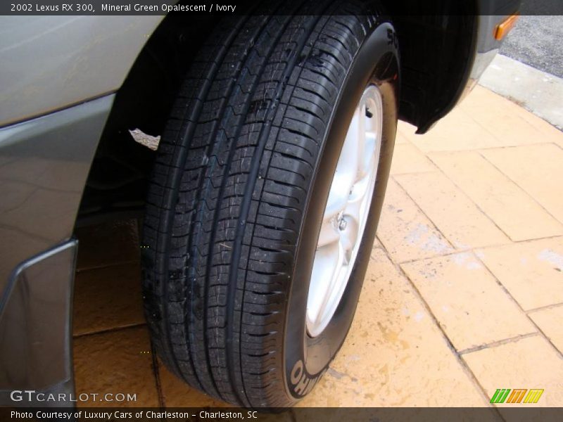 Mineral Green Opalescent / Ivory 2002 Lexus RX 300