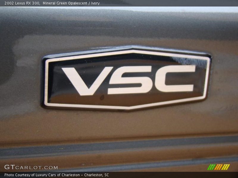  2002 RX 300 Logo