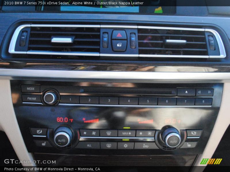 Controls of 2010 7 Series 750i xDrive Sedan