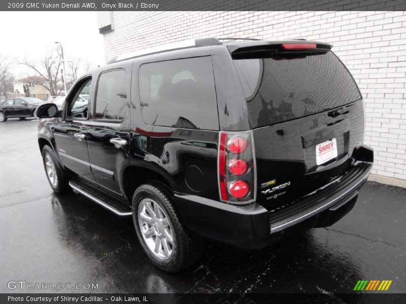 Onyx Black / Ebony 2009 GMC Yukon Denali AWD
