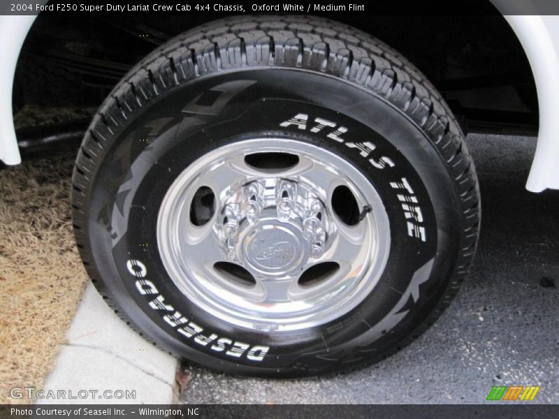 Oxford White / Medium Flint 2004 Ford F250 Super Duty Lariat Crew Cab 4x4 Chassis