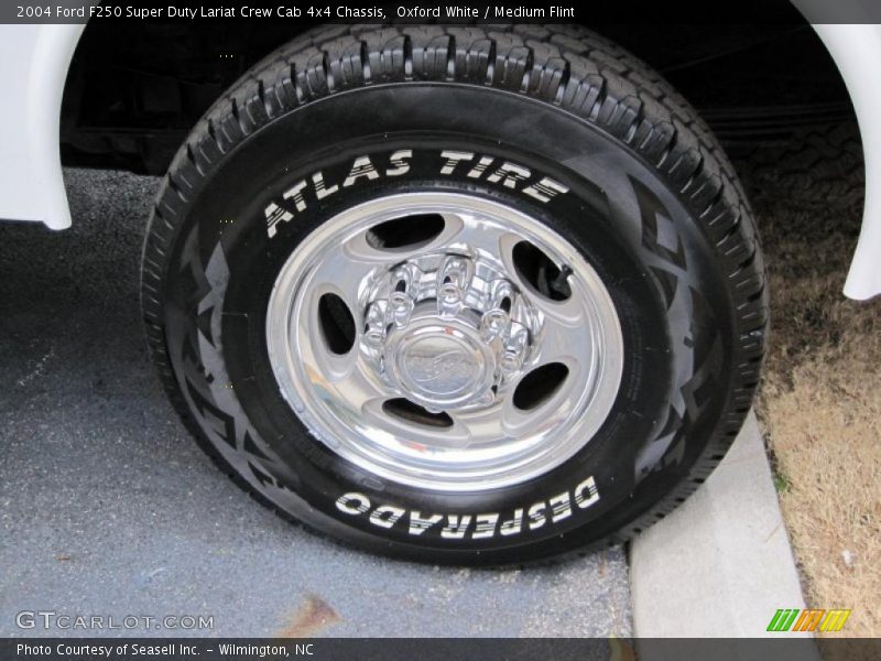 Oxford White / Medium Flint 2004 Ford F250 Super Duty Lariat Crew Cab 4x4 Chassis