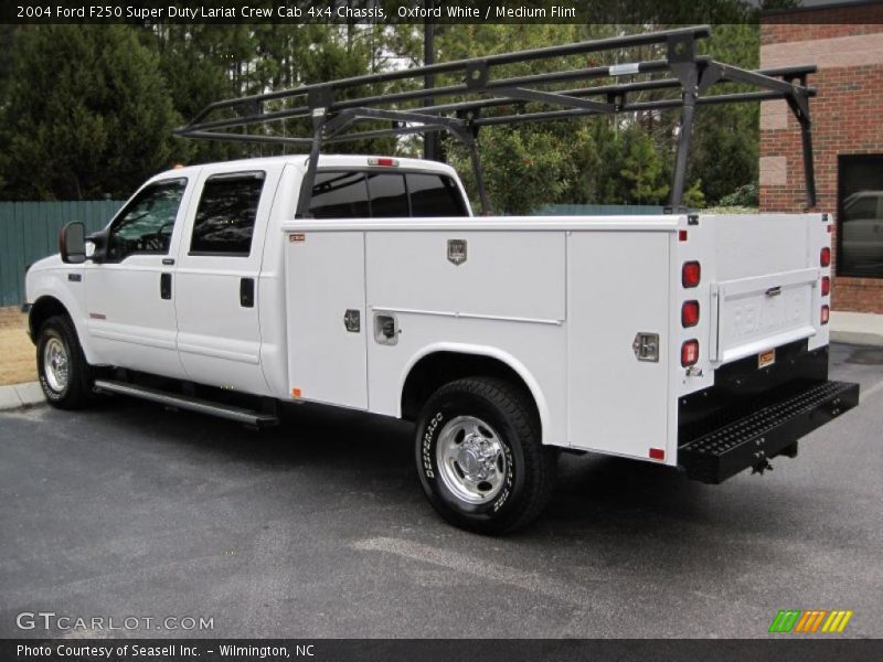 Oxford White / Medium Flint 2004 Ford F250 Super Duty Lariat Crew Cab 4x4 Chassis