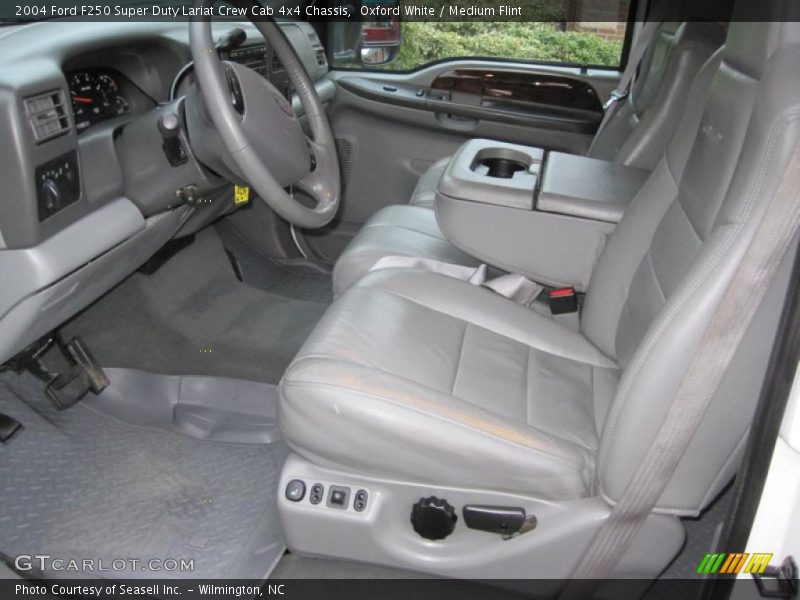 Oxford White / Medium Flint 2004 Ford F250 Super Duty Lariat Crew Cab 4x4 Chassis