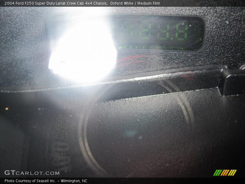 Oxford White / Medium Flint 2004 Ford F250 Super Duty Lariat Crew Cab 4x4 Chassis