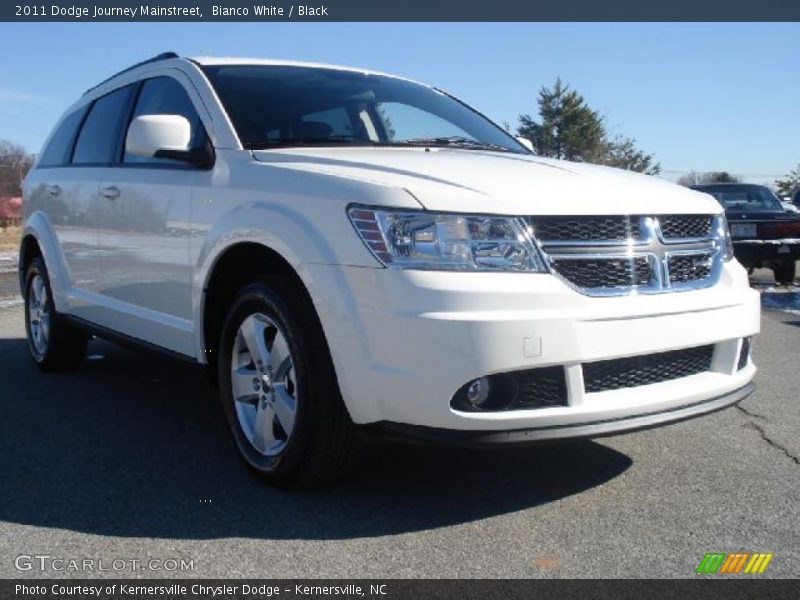 Bianco White / Black 2011 Dodge Journey Mainstreet