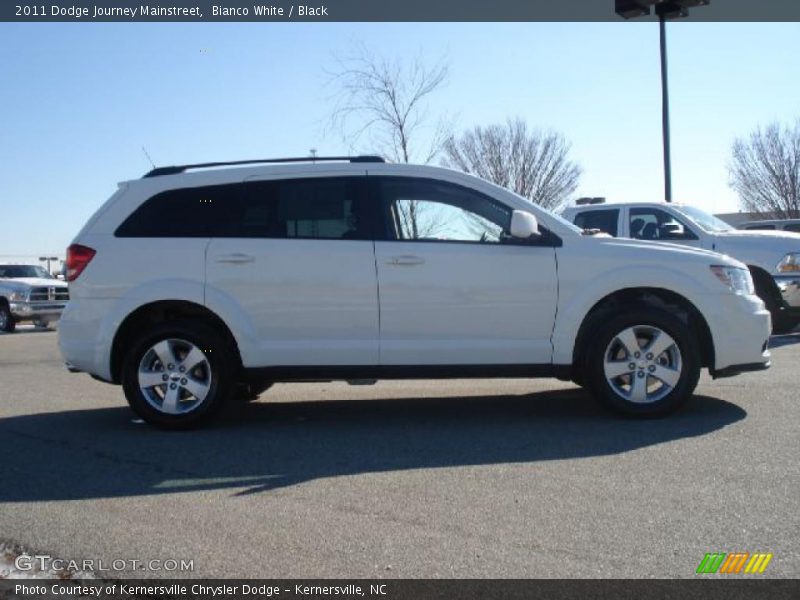 Bianco White / Black 2011 Dodge Journey Mainstreet