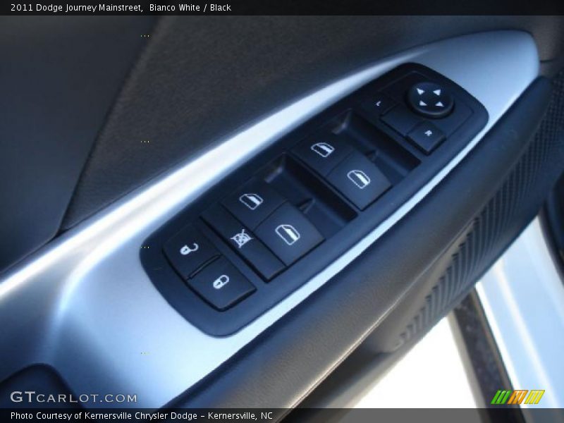 Bianco White / Black 2011 Dodge Journey Mainstreet