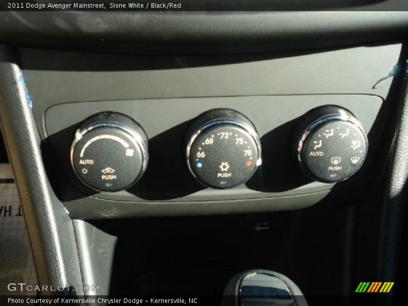 Stone White / Black/Red 2011 Dodge Avenger Mainstreet