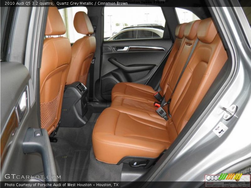 Quartz Grey Metallic / Cinnamon Brown 2010 Audi Q5 3.2 quattro