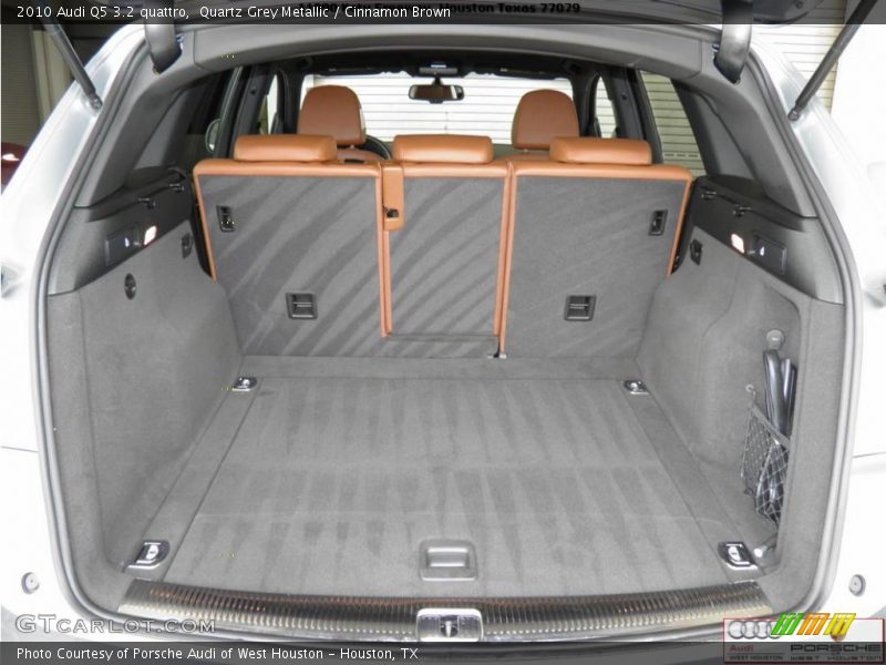 Quartz Grey Metallic / Cinnamon Brown 2010 Audi Q5 3.2 quattro