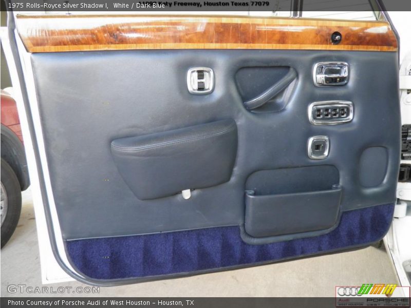 White / Dark Blue 1975 Rolls-Royce Silver Shadow I