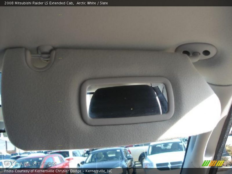Arctic White / Slate 2008 Mitsubishi Raider LS Extended Cab