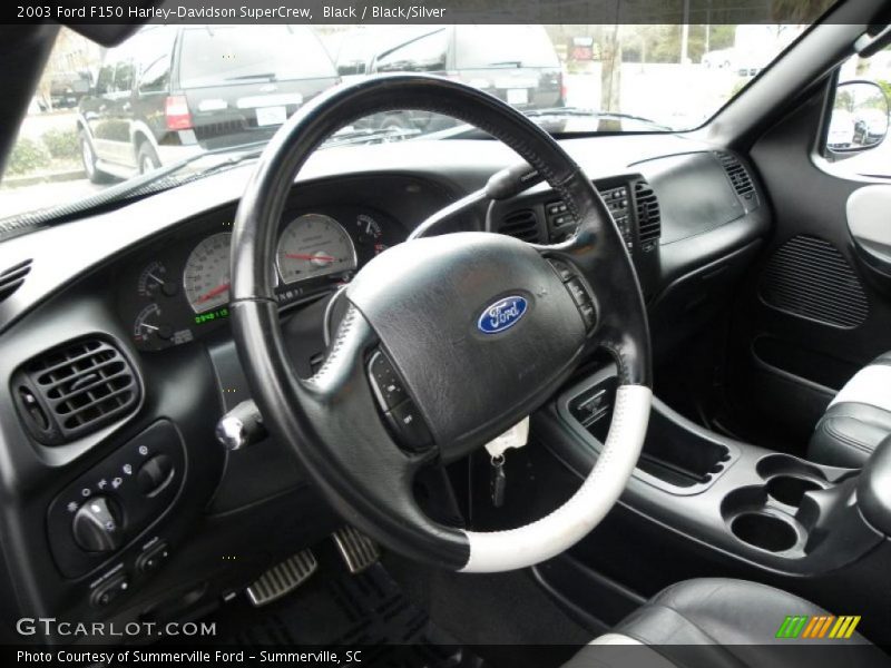 Dashboard of 2003 F150 Harley-Davidson SuperCrew