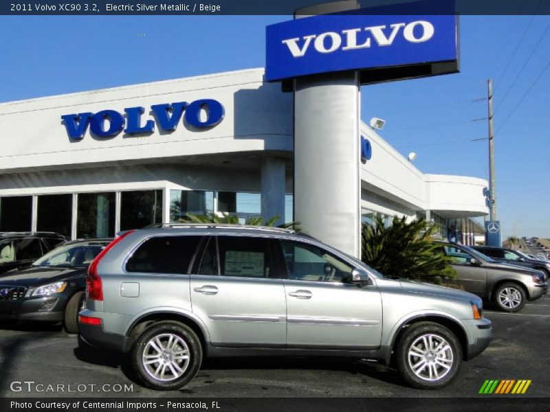 Electric Silver Metallic / Beige 2011 Volvo XC90 3.2