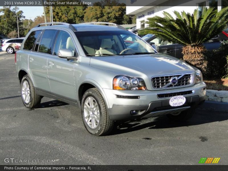 Electric Silver Metallic / Beige 2011 Volvo XC90 3.2