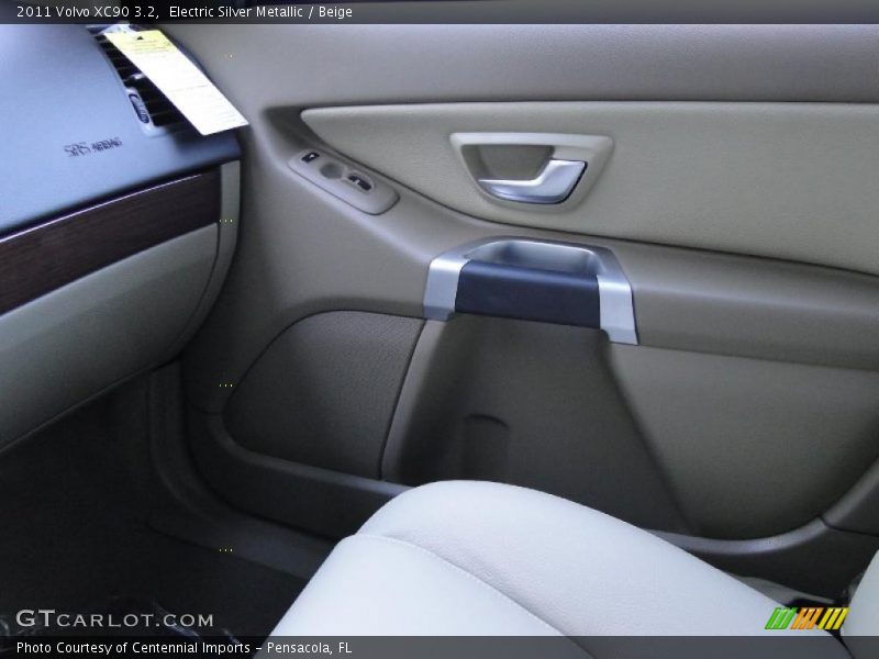 Electric Silver Metallic / Beige 2011 Volvo XC90 3.2