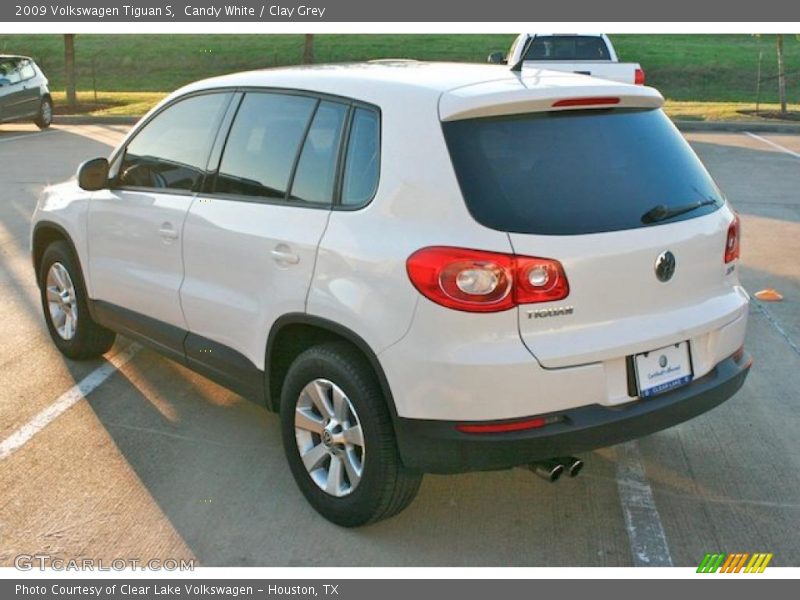 Candy White / Clay Grey 2009 Volkswagen Tiguan S