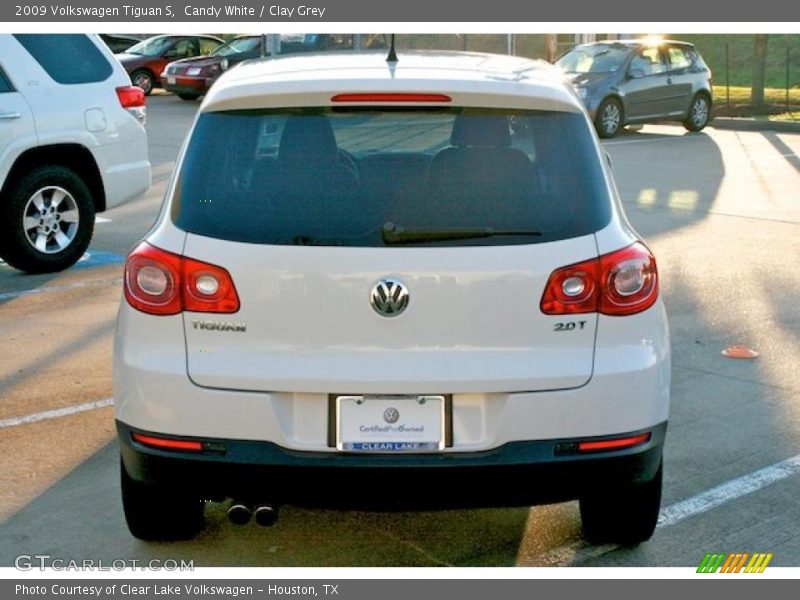 Candy White / Clay Grey 2009 Volkswagen Tiguan S