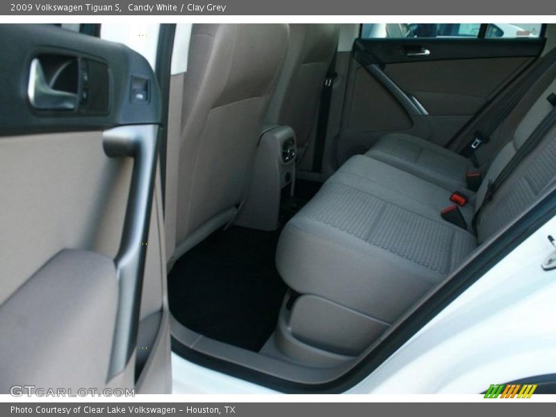 Candy White / Clay Grey 2009 Volkswagen Tiguan S