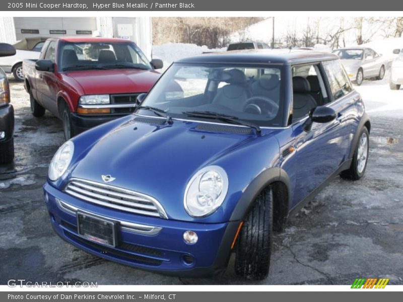 Hyper Blue Metallic / Panther Black 2005 Mini Cooper Hardtop