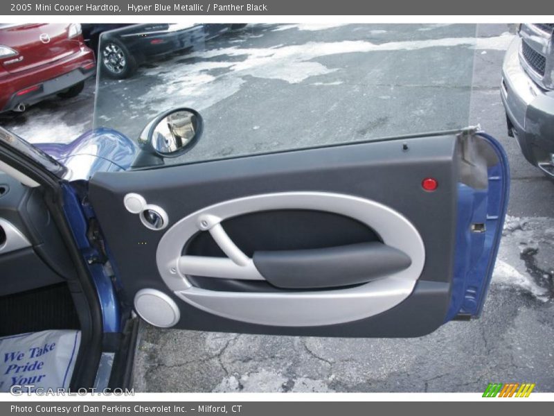Hyper Blue Metallic / Panther Black 2005 Mini Cooper Hardtop