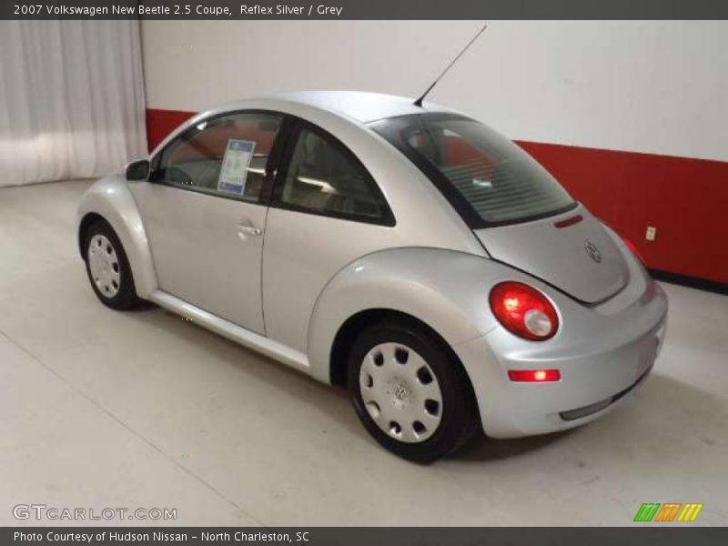 Reflex Silver / Grey 2007 Volkswagen New Beetle 2.5 Coupe