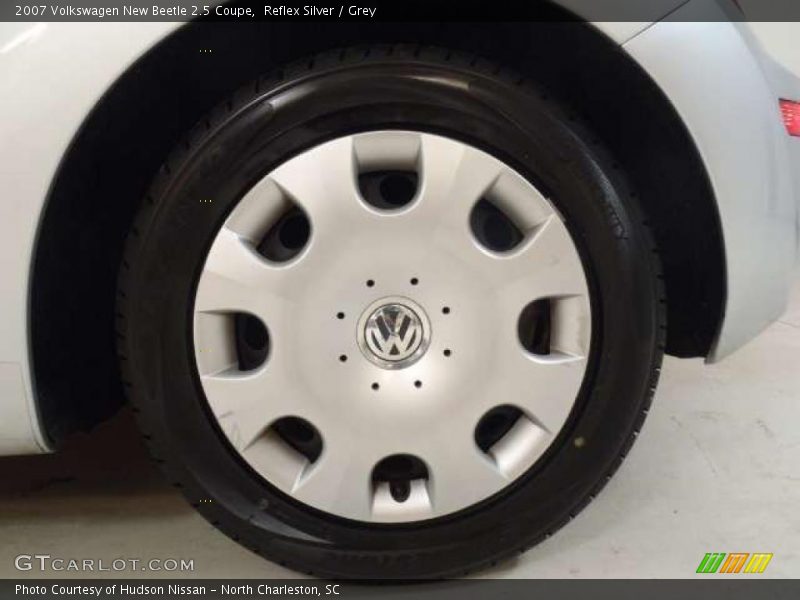 Reflex Silver / Grey 2007 Volkswagen New Beetle 2.5 Coupe