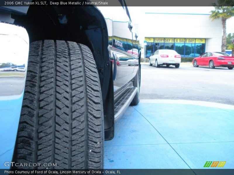 Deep Blue Metallic / Neutral/Shale 2006 GMC Yukon XL SLT