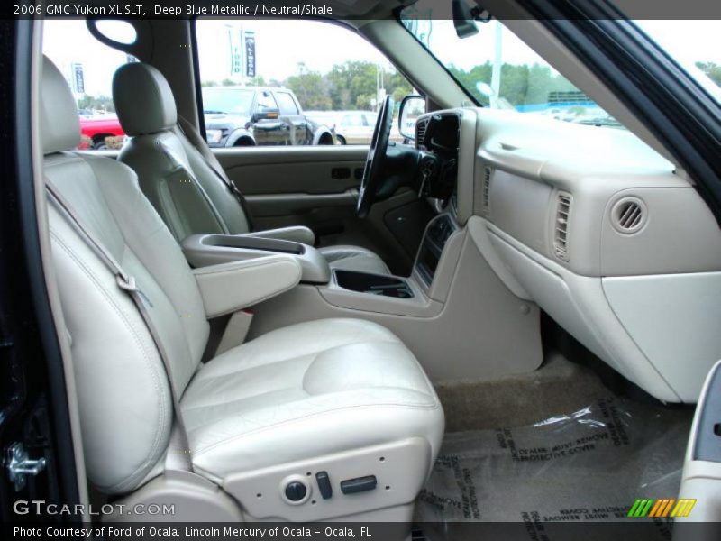 Deep Blue Metallic / Neutral/Shale 2006 GMC Yukon XL SLT