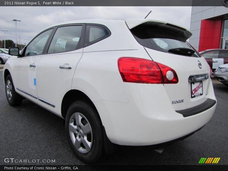 Pearl White / Black 2011 Nissan Rogue S