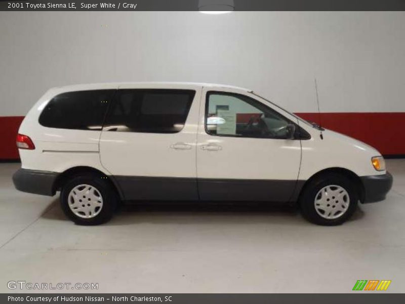 Super White / Gray 2001 Toyota Sienna LE