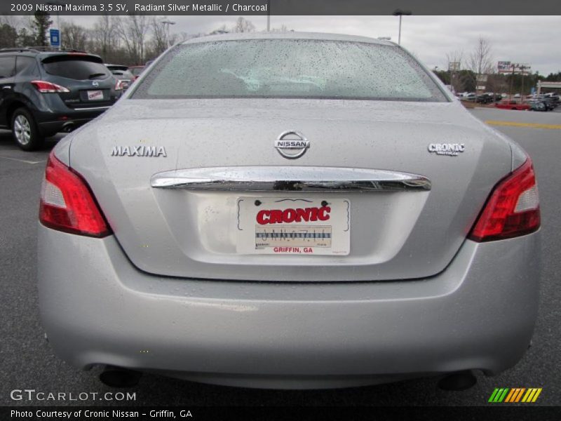 Radiant Silver Metallic / Charcoal 2009 Nissan Maxima 3.5 SV