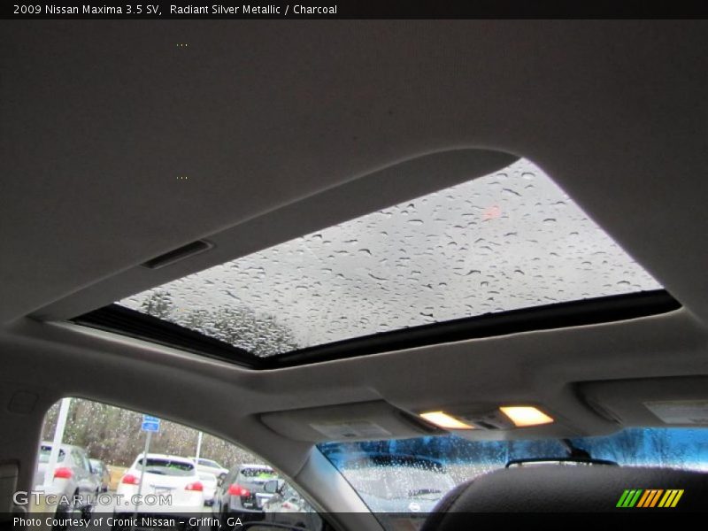Radiant Silver Metallic / Charcoal 2009 Nissan Maxima 3.5 SV