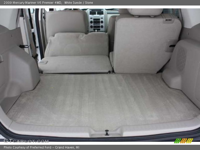  2009 Mariner V6 Premier 4WD Trunk