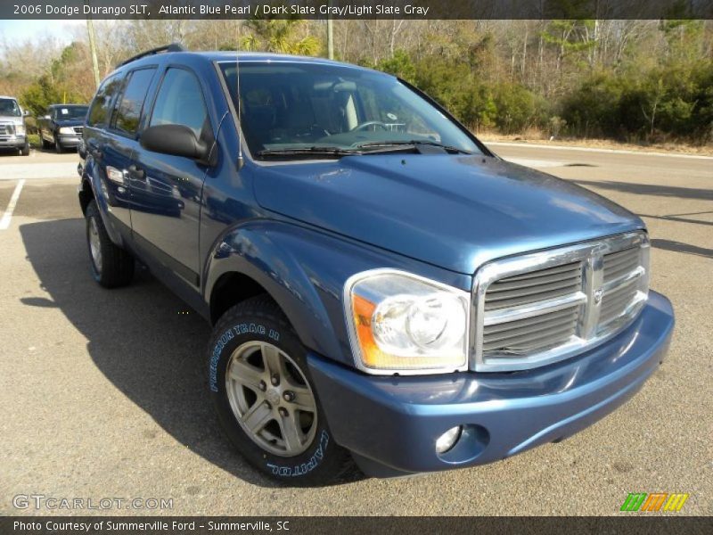 Front 3/4 View of 2006 Durango SLT