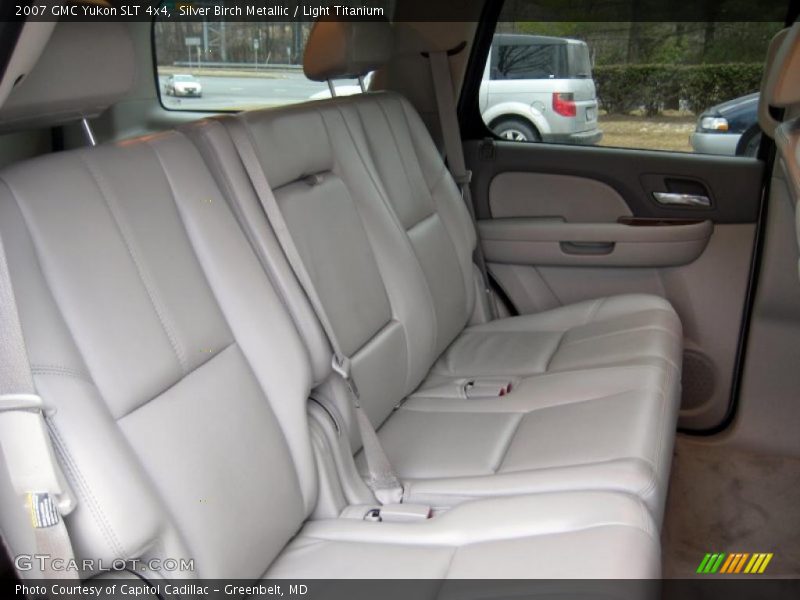 Silver Birch Metallic / Light Titanium 2007 GMC Yukon SLT 4x4