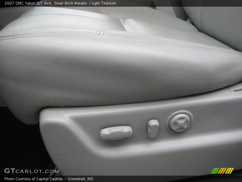 Silver Birch Metallic / Light Titanium 2007 GMC Yukon SLT 4x4