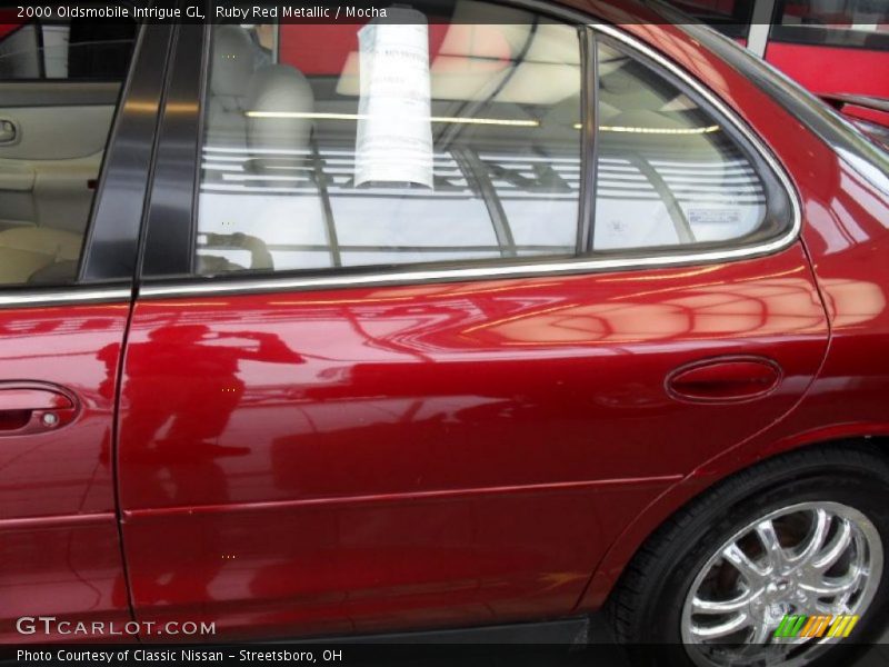 Ruby Red Metallic / Mocha 2000 Oldsmobile Intrigue GL