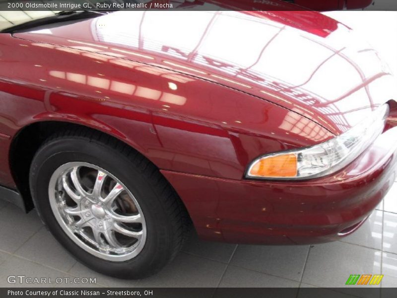 Ruby Red Metallic / Mocha 2000 Oldsmobile Intrigue GL