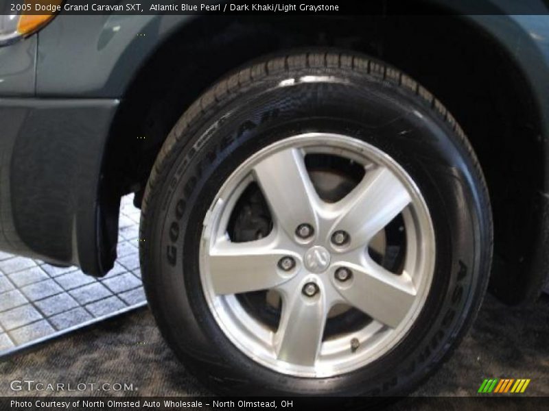 Atlantic Blue Pearl / Dark Khaki/Light Graystone 2005 Dodge Grand Caravan SXT