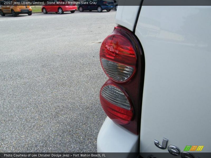 Stone White / Medium Slate Gray 2007 Jeep Liberty Limited