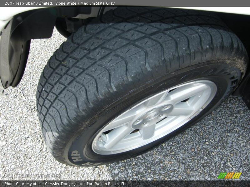 Stone White / Medium Slate Gray 2007 Jeep Liberty Limited