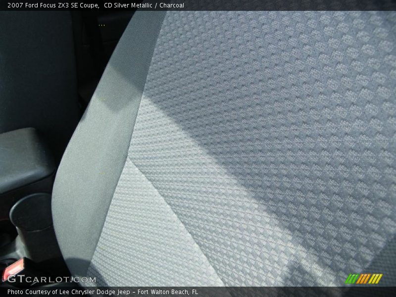 CD Silver Metallic / Charcoal 2007 Ford Focus ZX3 SE Coupe