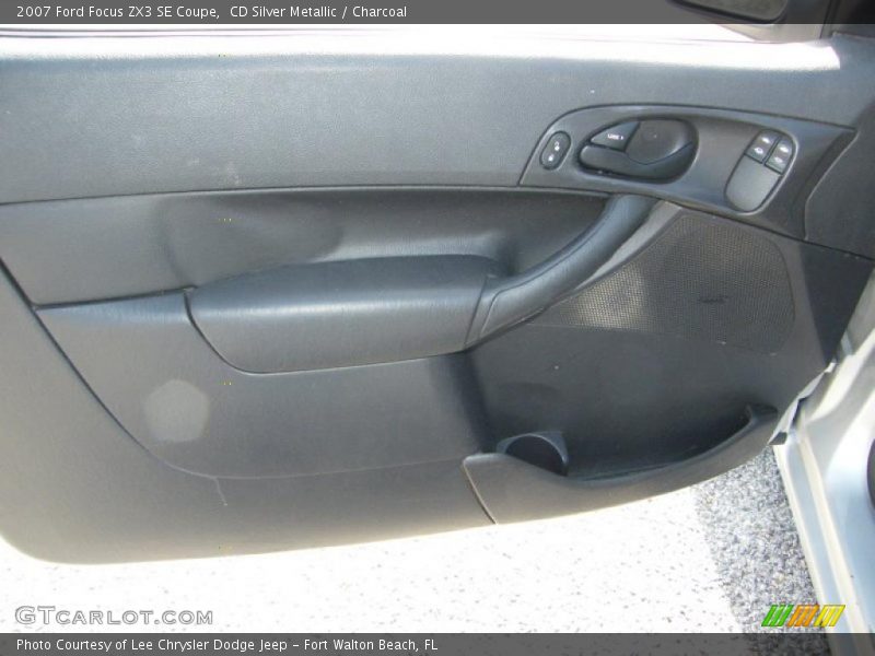CD Silver Metallic / Charcoal 2007 Ford Focus ZX3 SE Coupe
