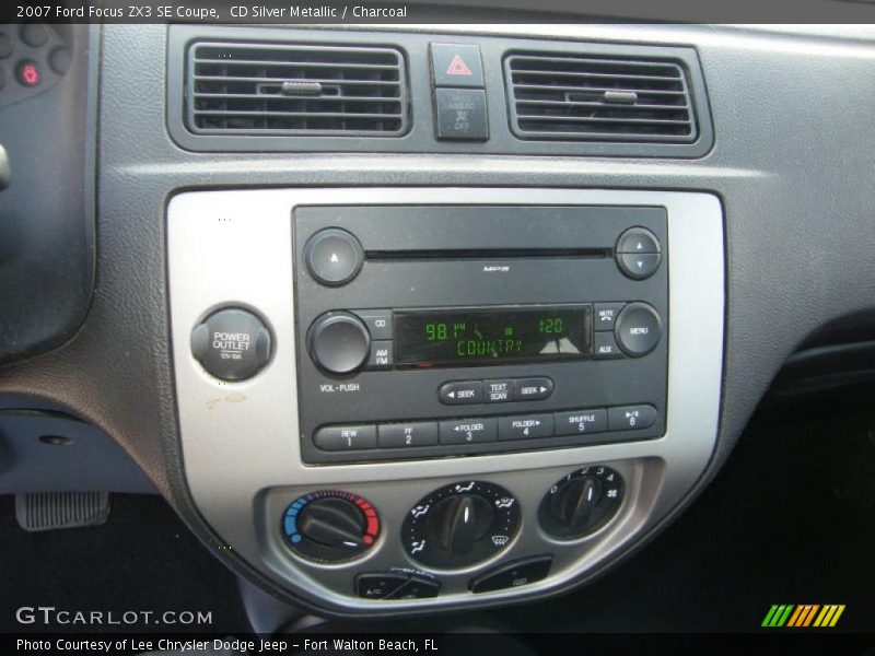 CD Silver Metallic / Charcoal 2007 Ford Focus ZX3 SE Coupe
