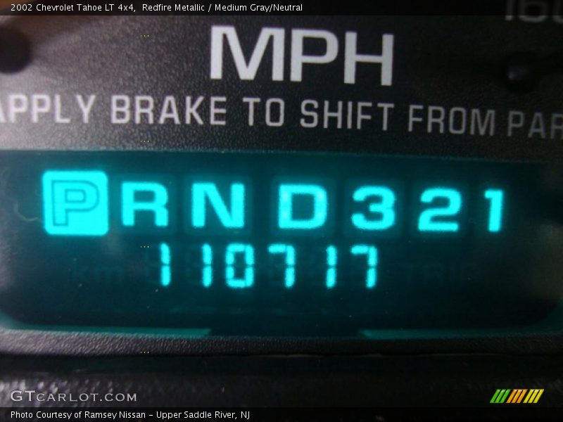 Redfire Metallic / Medium Gray/Neutral 2002 Chevrolet Tahoe LT 4x4