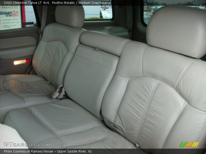 Redfire Metallic / Medium Gray/Neutral 2002 Chevrolet Tahoe LT 4x4