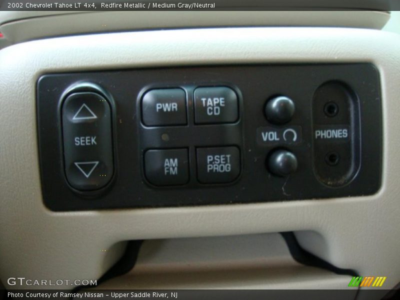 Redfire Metallic / Medium Gray/Neutral 2002 Chevrolet Tahoe LT 4x4