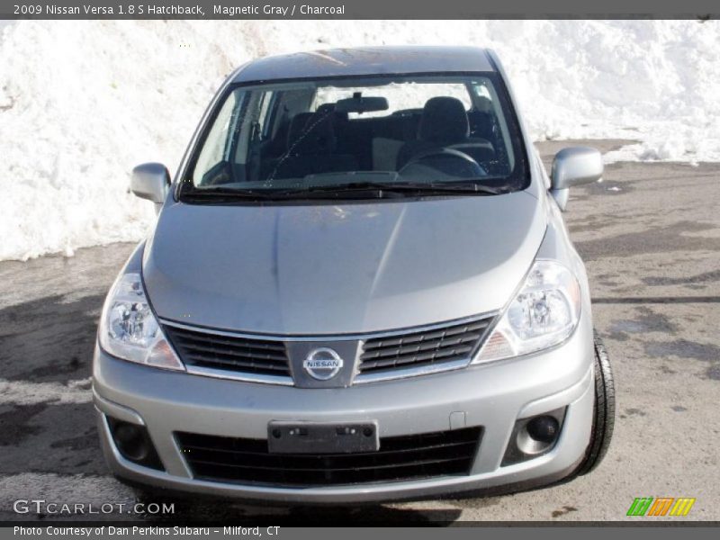 Magnetic Gray / Charcoal 2009 Nissan Versa 1.8 S Hatchback